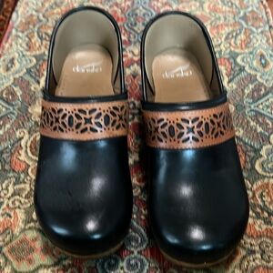 Dansko Clogs never worn size 40